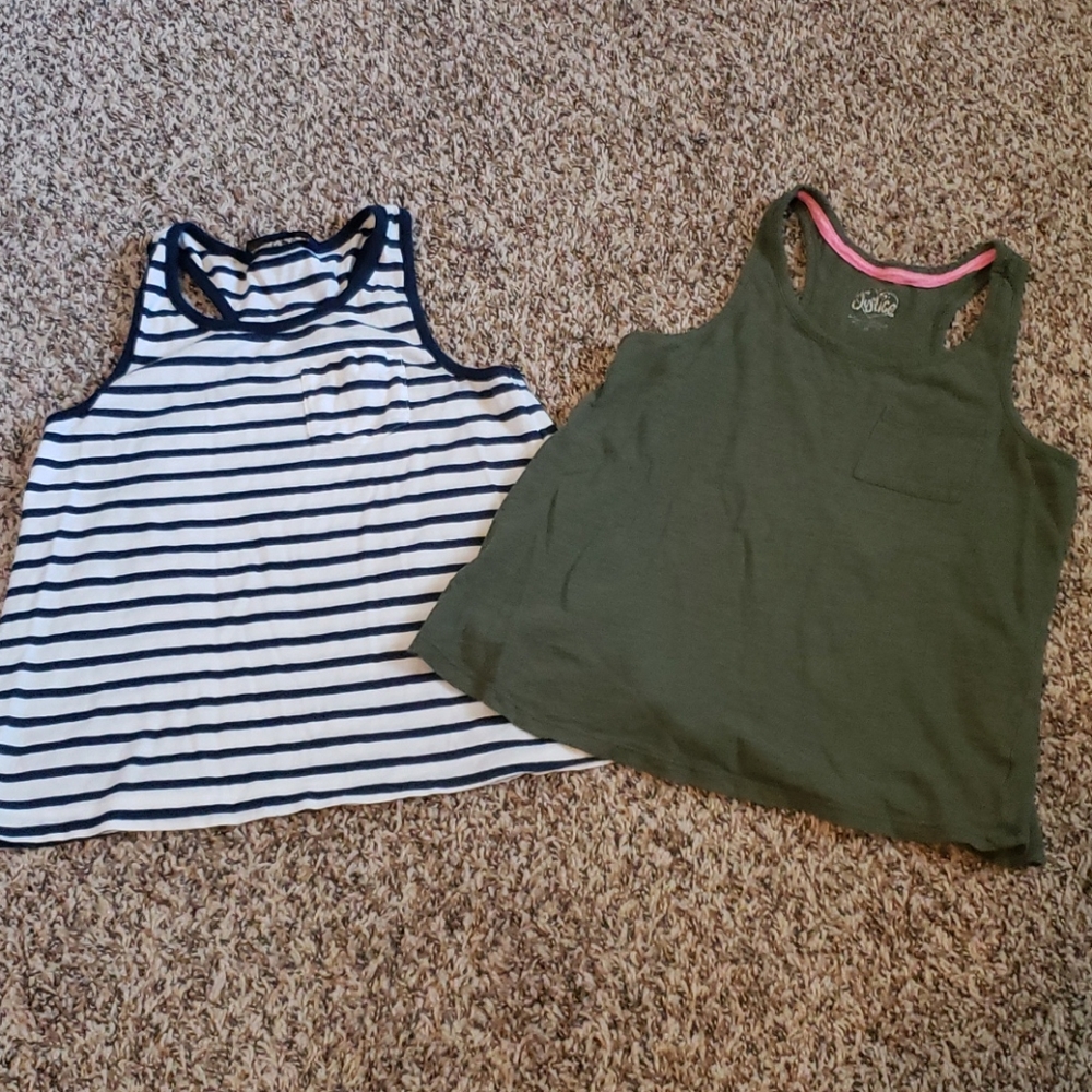 Girl's tank top bundle
